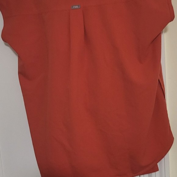 NWOT FIGS-Discontinued Terra-cotta - Picture 5 of 6